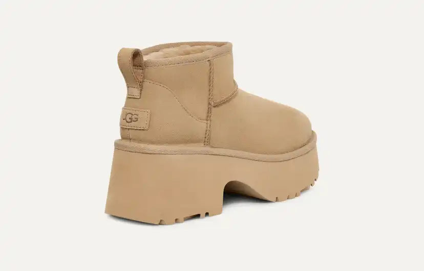 Femme Botte Classic Ultra Mini New Heights - MUSTARD SEED