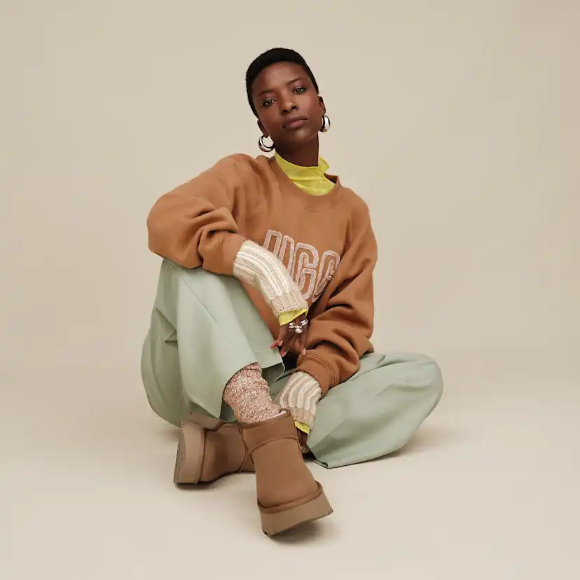 Femme UGG Logo pull à col rond - CHESTNUT